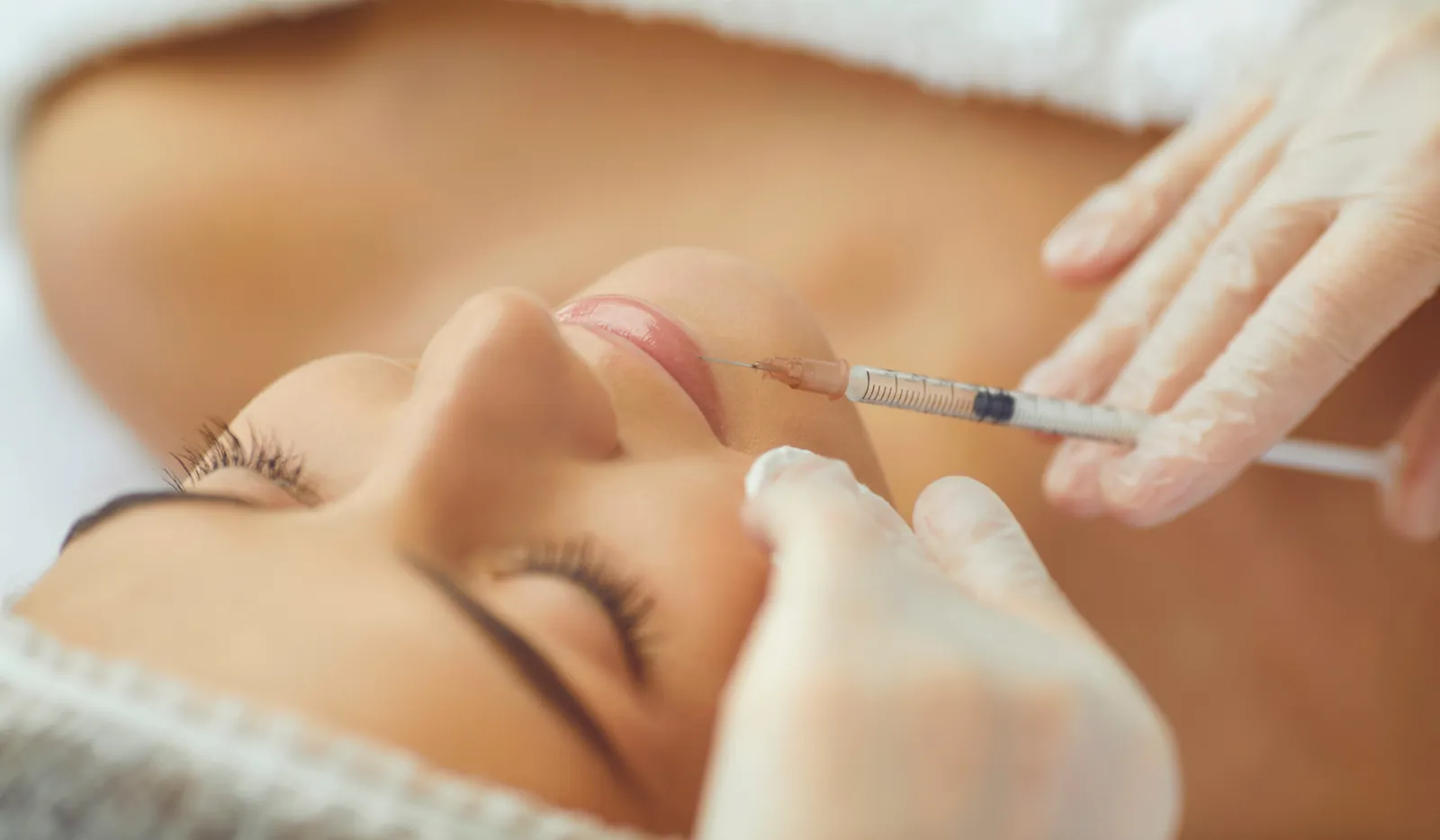 The Modern Luxury Approach to Youthful Skin: Understanding Dermal Fillers